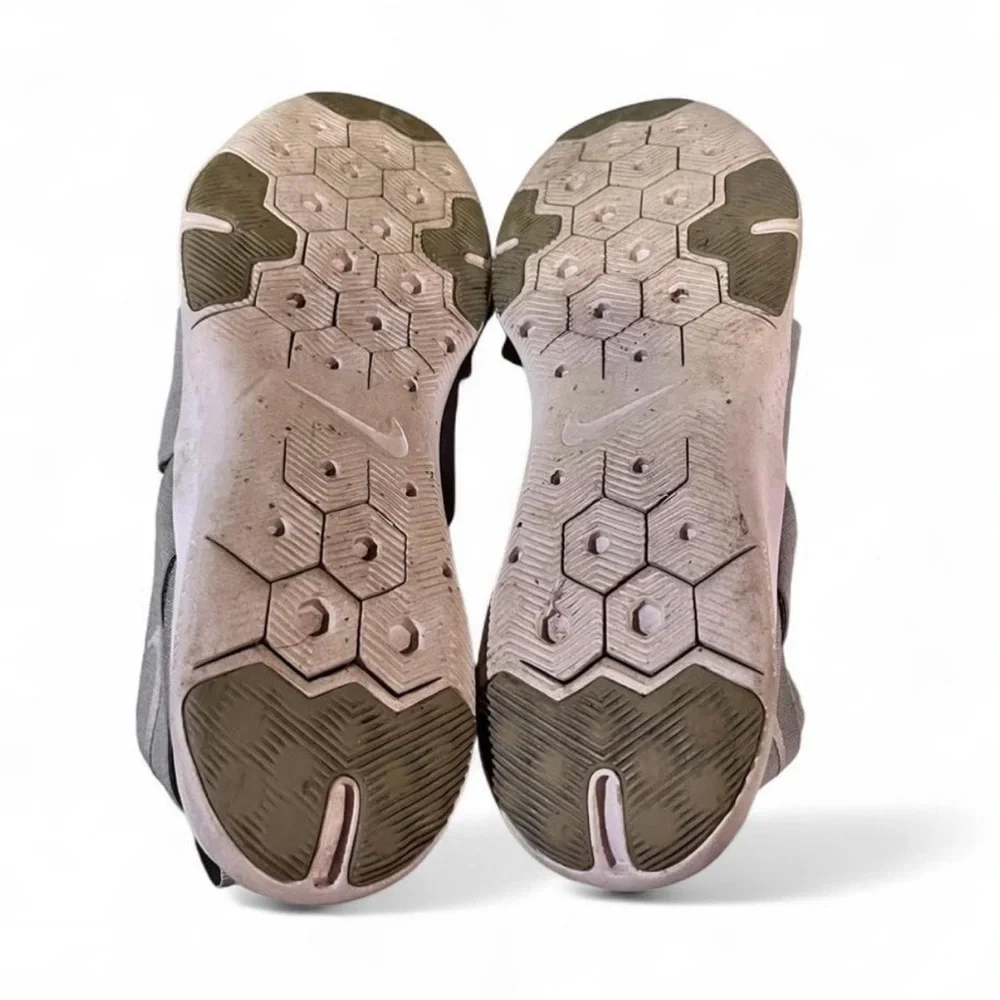 Nike Flex Gray Slip-On Sneakers